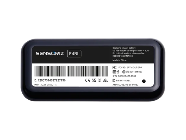 Tag Sensoriz, pequena e preta, com etiqueta de identificação e código de barras